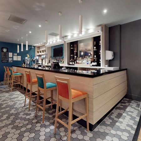 Holiday Inn Runcorn M56 Junction 12 By Ihg Esterno foto