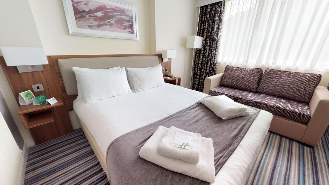 Holiday Inn Runcorn M56 Junction 12 By Ihg Esterno foto
