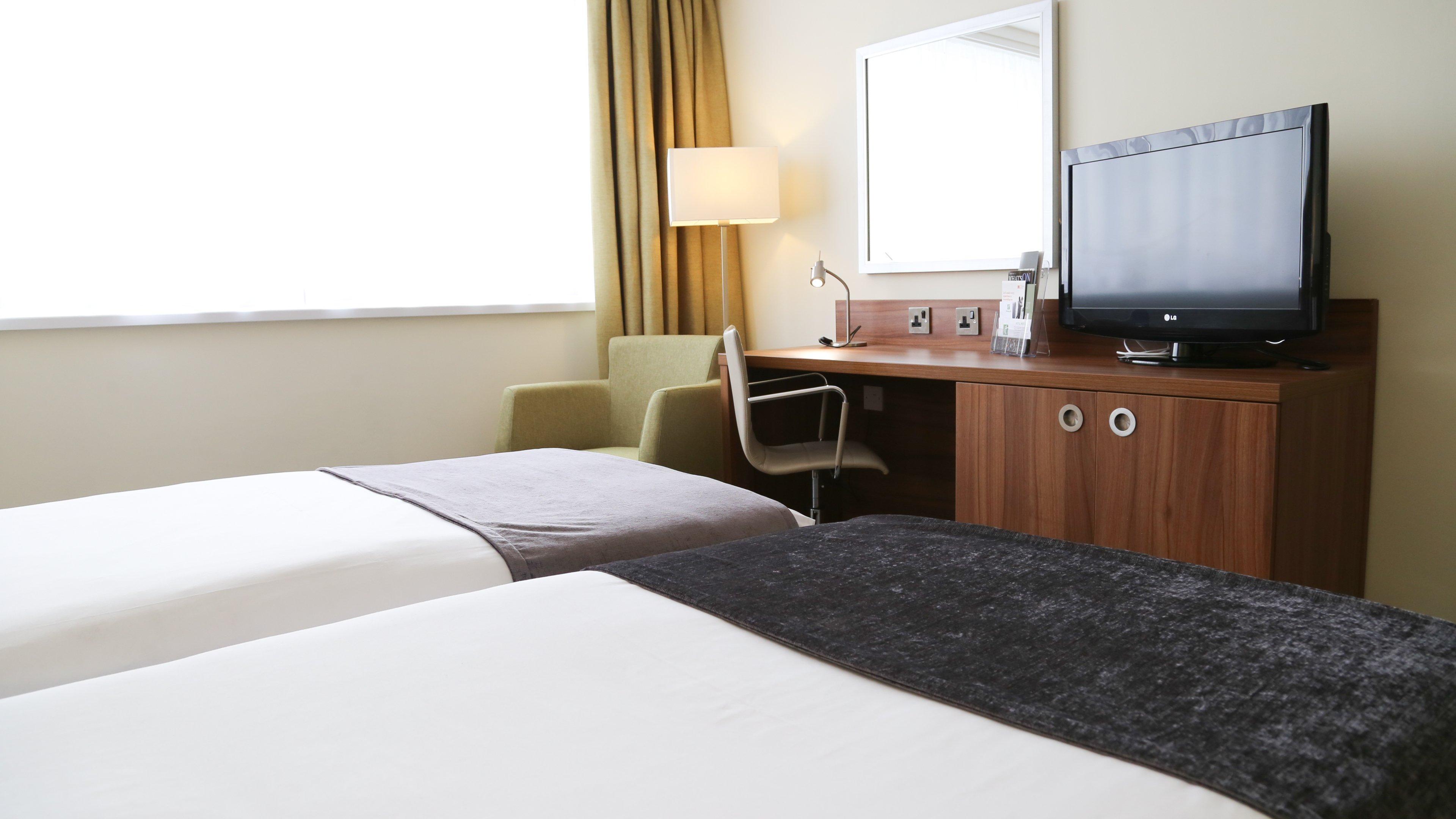 Holiday Inn Runcorn M56 Junction 12 By Ihg Esterno foto