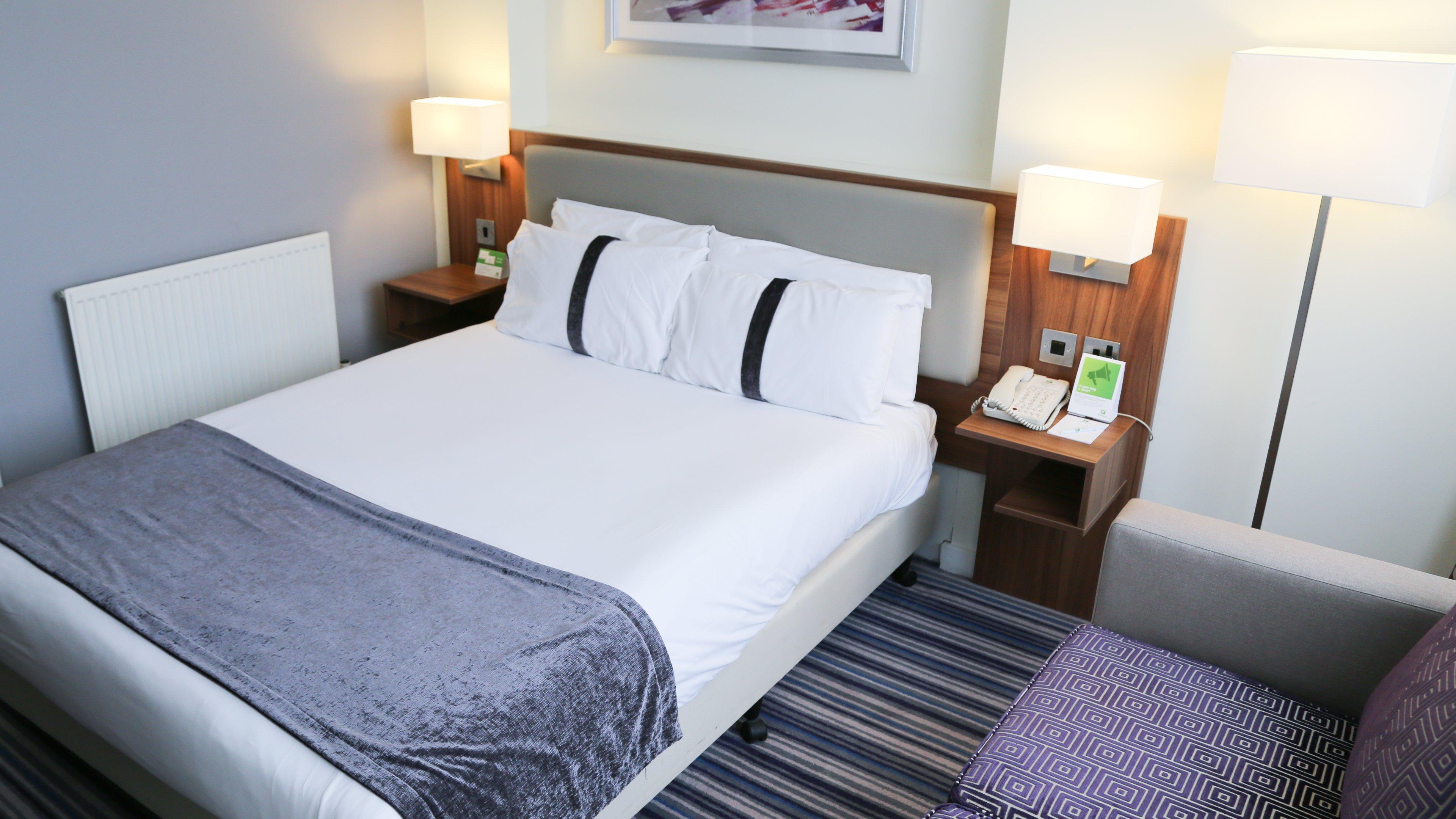 Holiday Inn Runcorn M56 Junction 12 By Ihg Esterno foto