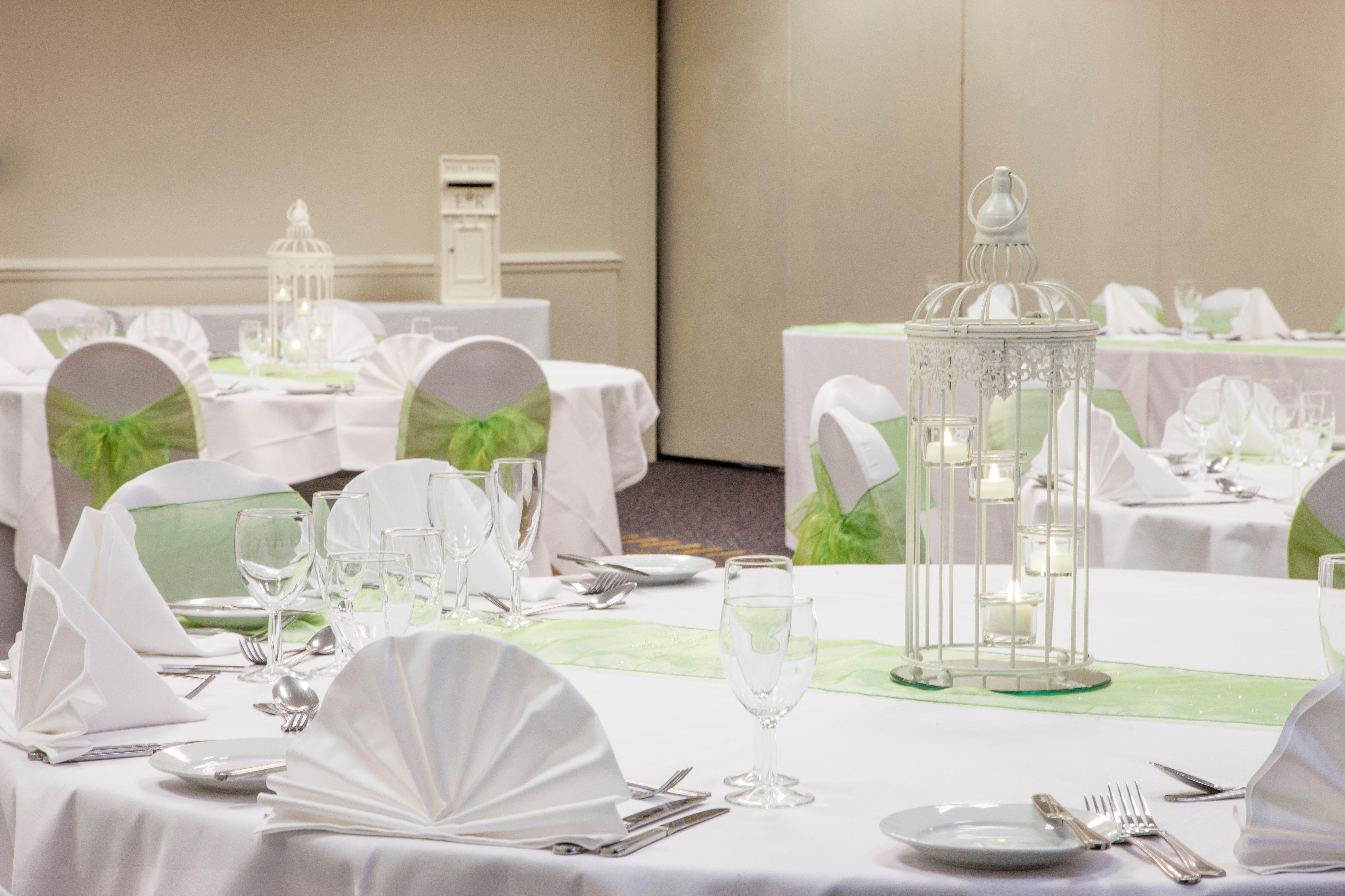 Holiday Inn Runcorn M56 Junction 12 By Ihg Esterno foto