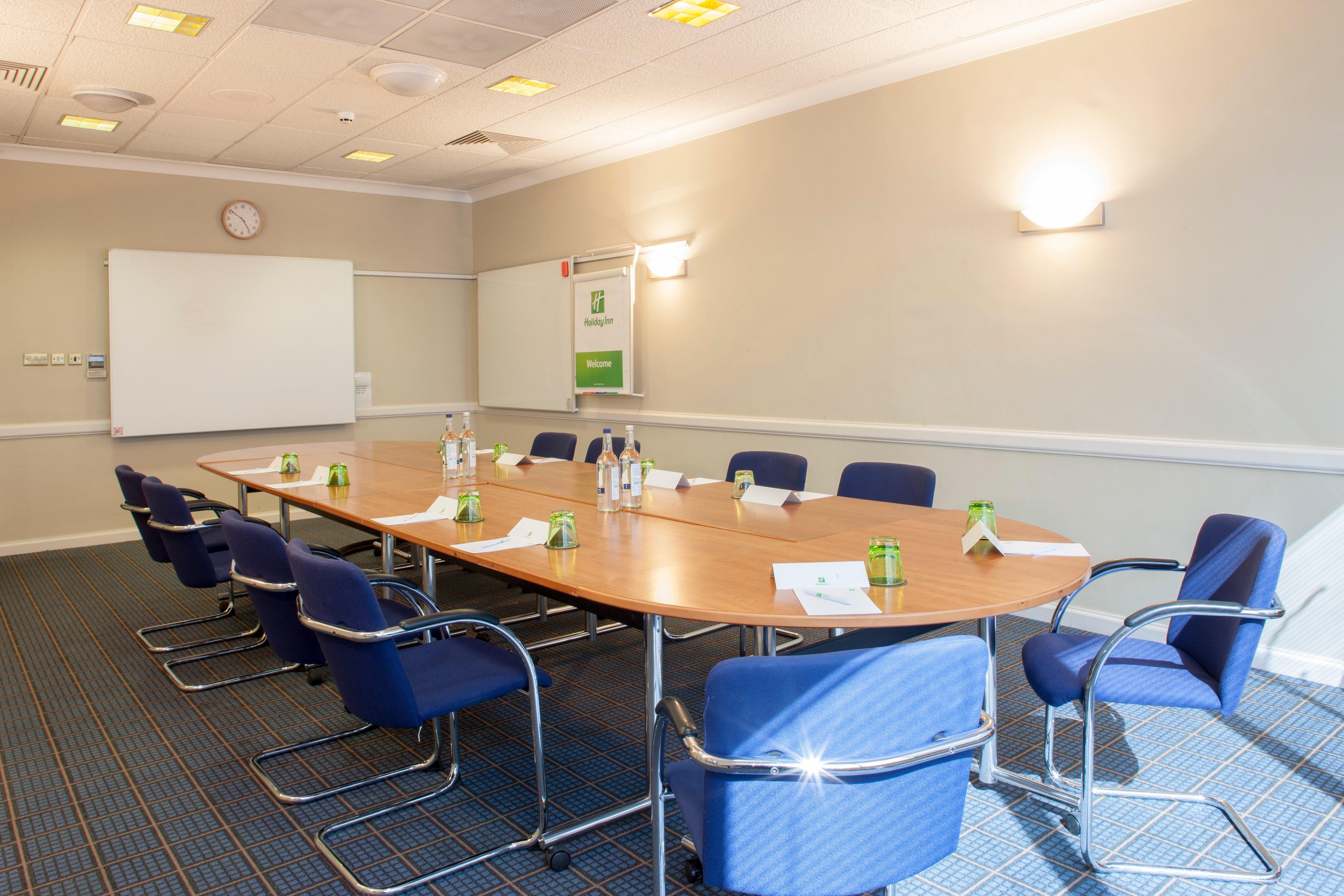 Holiday Inn Runcorn M56 Junction 12 By Ihg Esterno foto