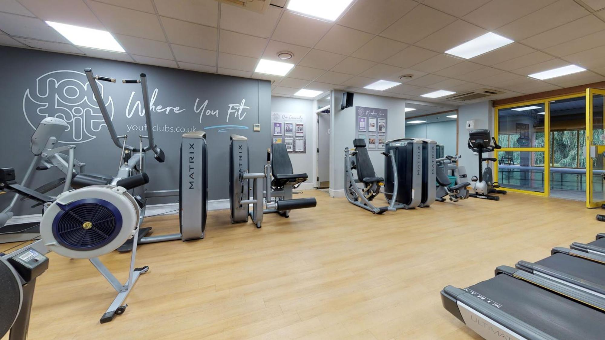 Holiday Inn Runcorn M56 Junction 12 By Ihg Esterno foto