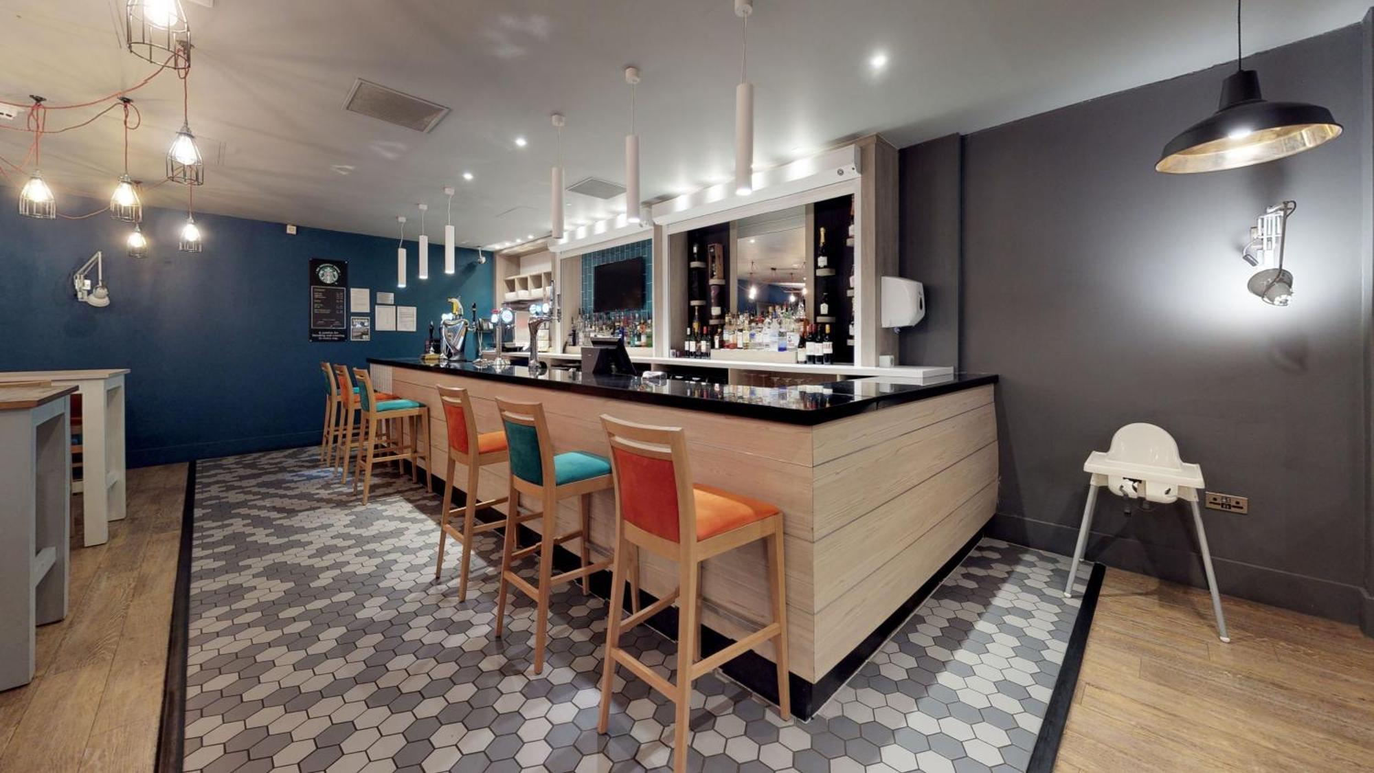 Holiday Inn Runcorn M56 Junction 12 By Ihg Esterno foto
