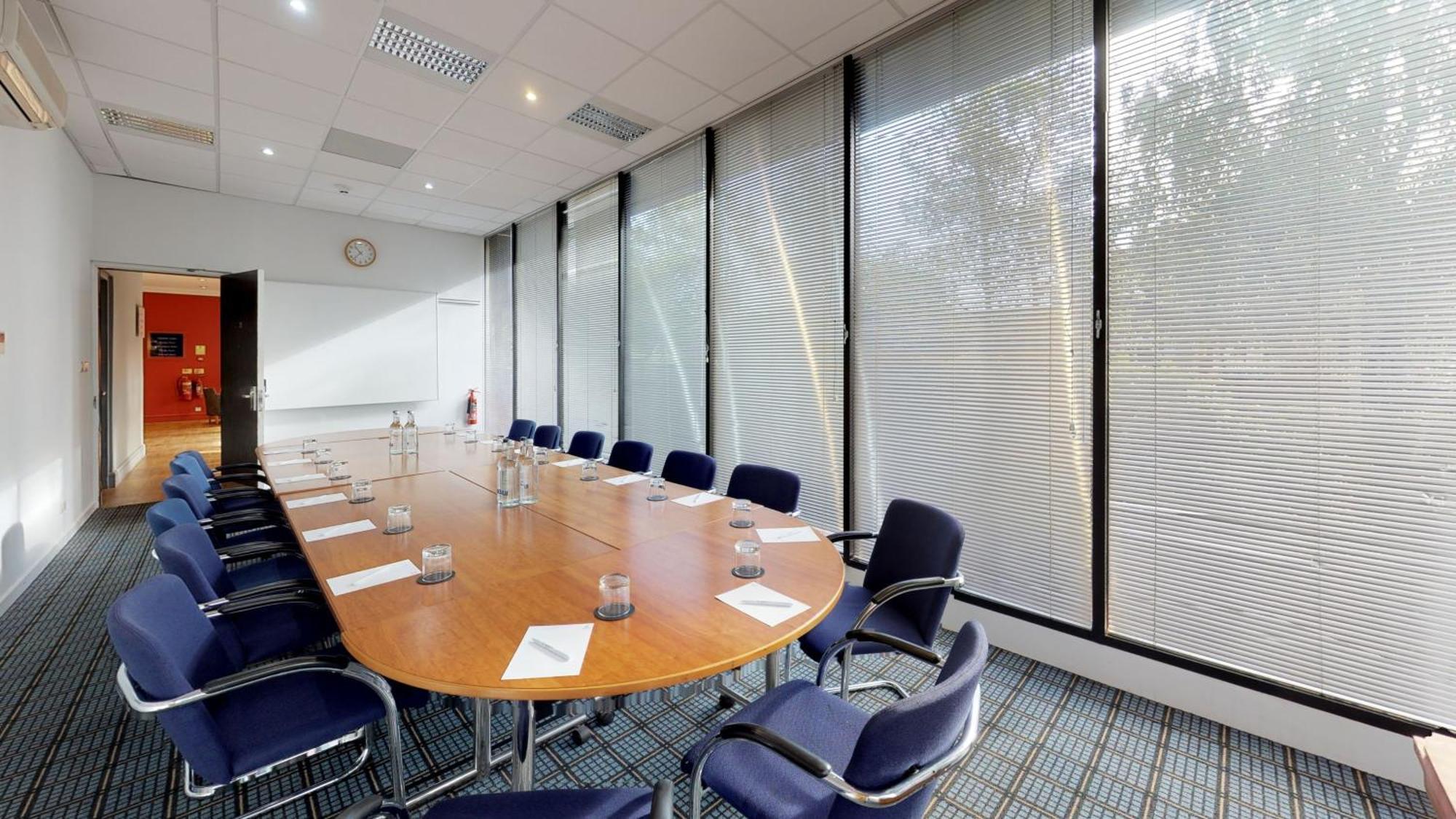 Holiday Inn Runcorn M56 Junction 12 By Ihg Esterno foto