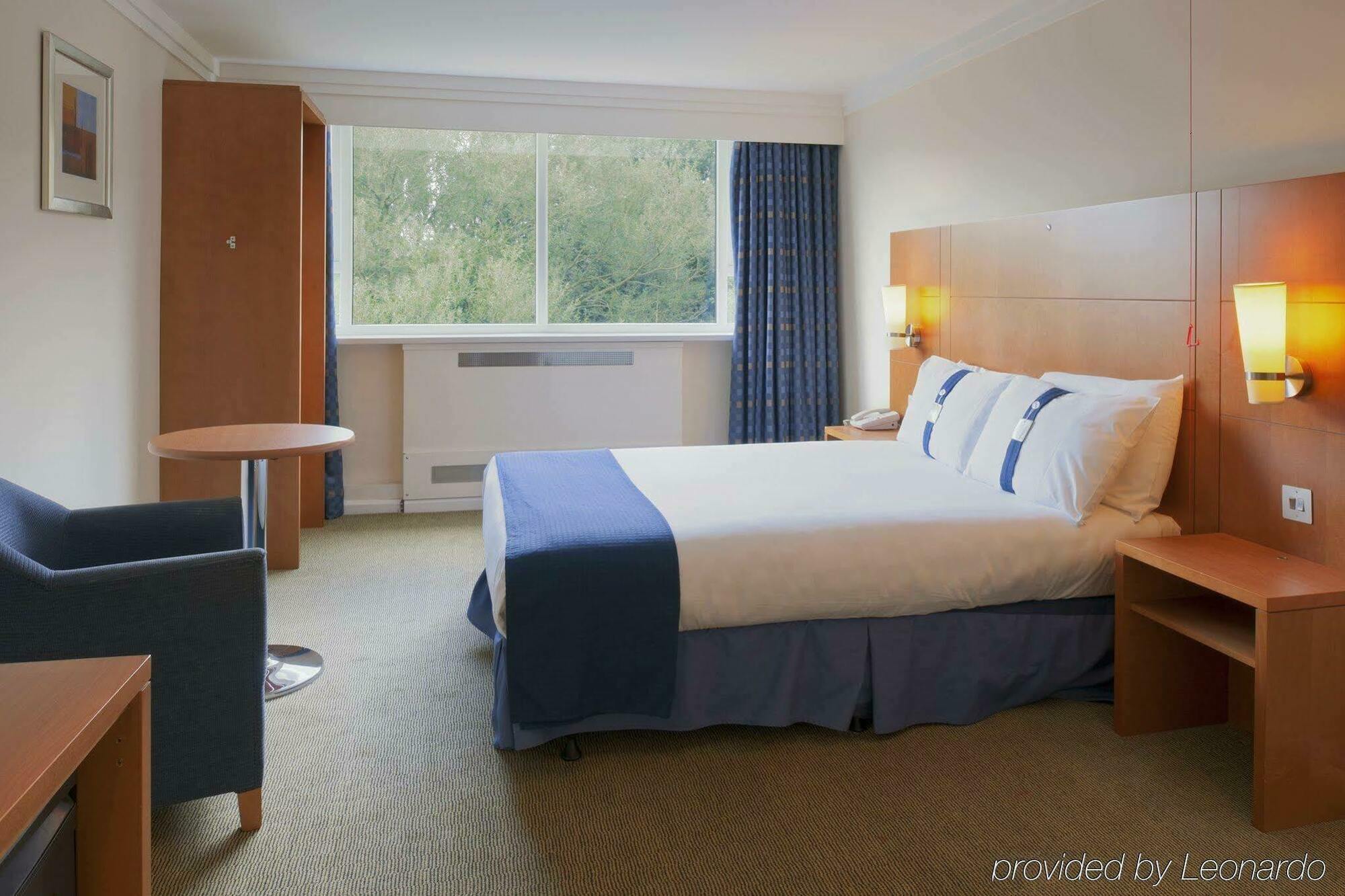 Holiday Inn Runcorn M56 Junction 12 By Ihg Esterno foto